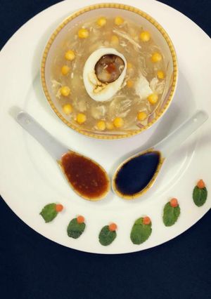 A picture of Chicken corn soup🍲.