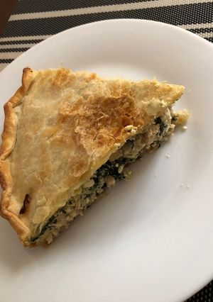 Una foto de Tarta de espinaca, ricota y pollo