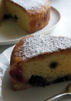 A picture of Sachi’s Lemon Cake.
