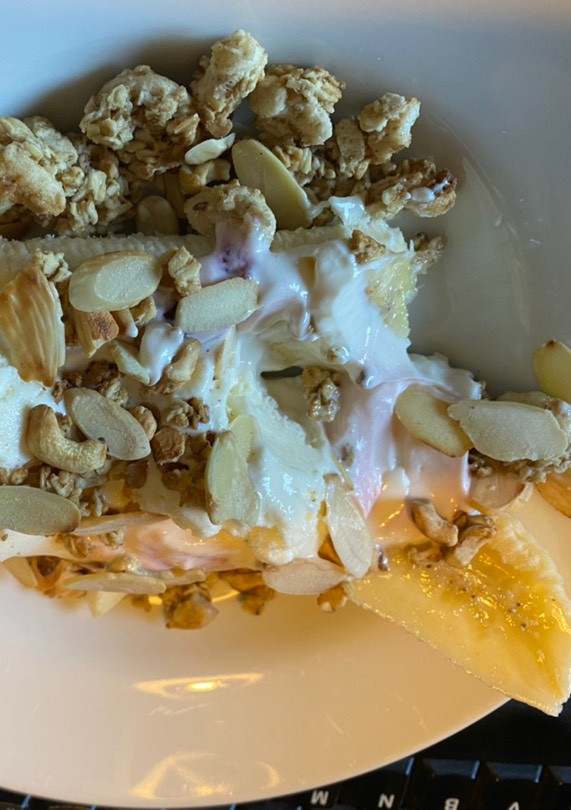 A picture of Banana split breakfast.