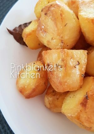 A picture of Oven Roasted Potatoes.