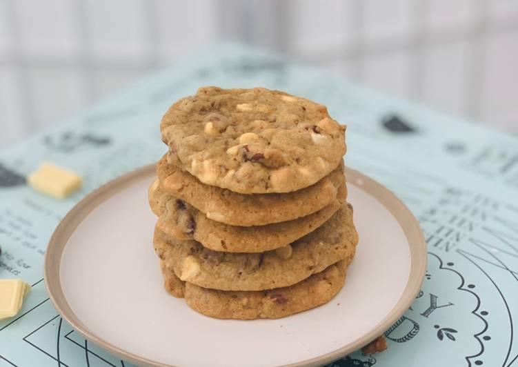 Steps to Prepare White chocolate chip cookies