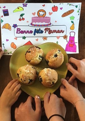 Une photo de Muffins à la myrtille faits par mes 3 filles ❤️❤️❤️ spéciale fête des mères