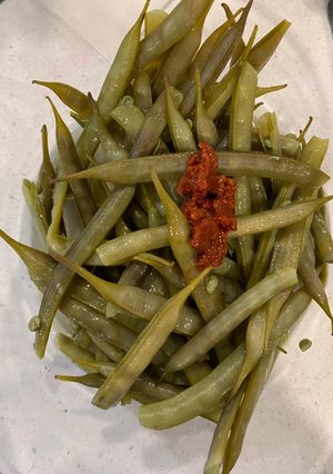 લસણિયો ગવાર (Lasaniyo Gavar Recipe In Gujarati) રેસીપી મુખ્ય ફોટો