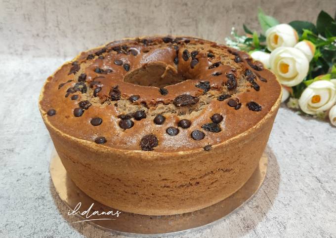 Langkah Mudah untuk Membuat Banana Cake Ala Farah Quinn (2 telur, moist tanpa mixer), Lezat Sekali