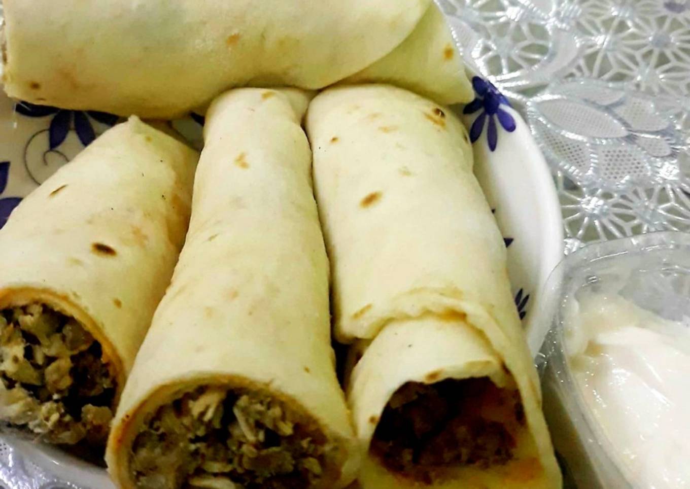 Chicken shawarma rolls