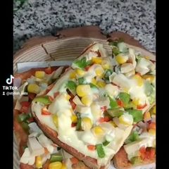 A picture of Bread pizza.