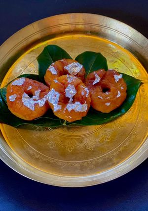 A picture of Balushahi Doughnut.
