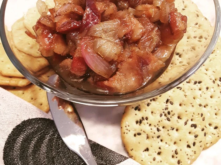 Easy Ways Make Recipes Maple Bacon-Onion Jam the  Makes Drooling So Delicious.