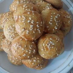 A picture of Naan Khatai bites.