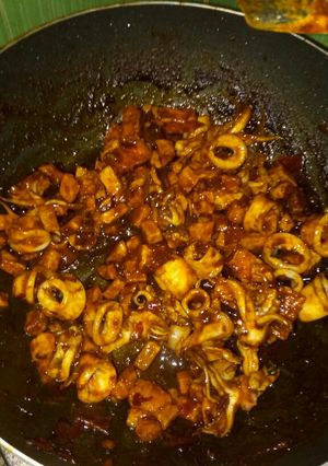 Foto resep Cumi kentang balado hitam