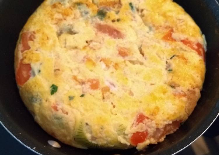 Omelete com tomate, queijo e cebola Receita por Amanda - Cookpad