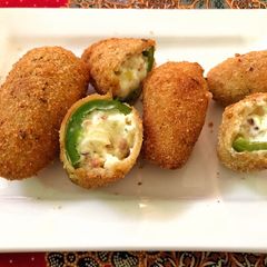 A picture of Jalapeño Poppers.