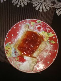 Foto resep Cream Cheese Puff Pastry with Strawberry Compote