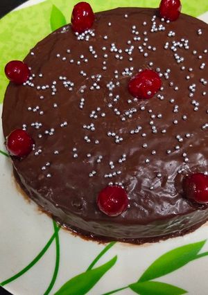चॉकलेट केक (chocolate cake recipe in marathi) रेसिपी चे मुख्य फोटो