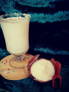 عکسی از دستور نوشیدنی شیر و نارگیل 🥛🥥