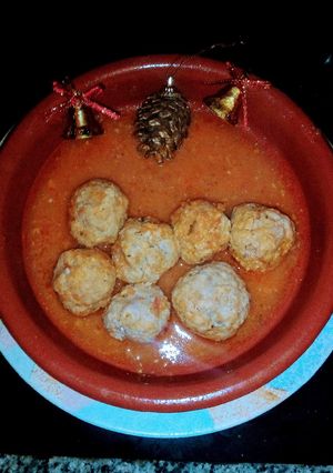 Foto principal de Albóndigas de ternera con salsa de verduras(muy saludable)