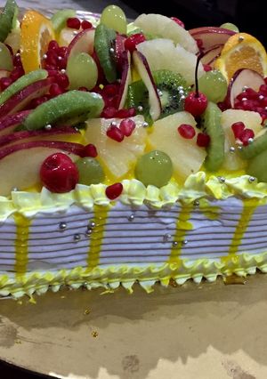 A picture of Fresh fruits pudding.