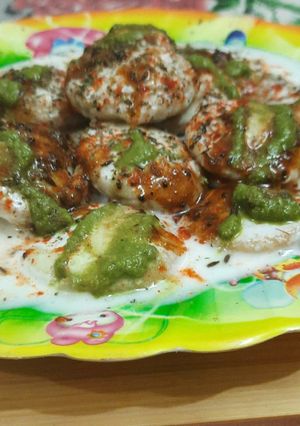 दही वड़ा (dahi vada recipe in Hindi) रेसिपी मुख्य फोटो