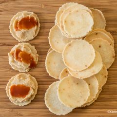 A picture of Home made onion rice crackers.