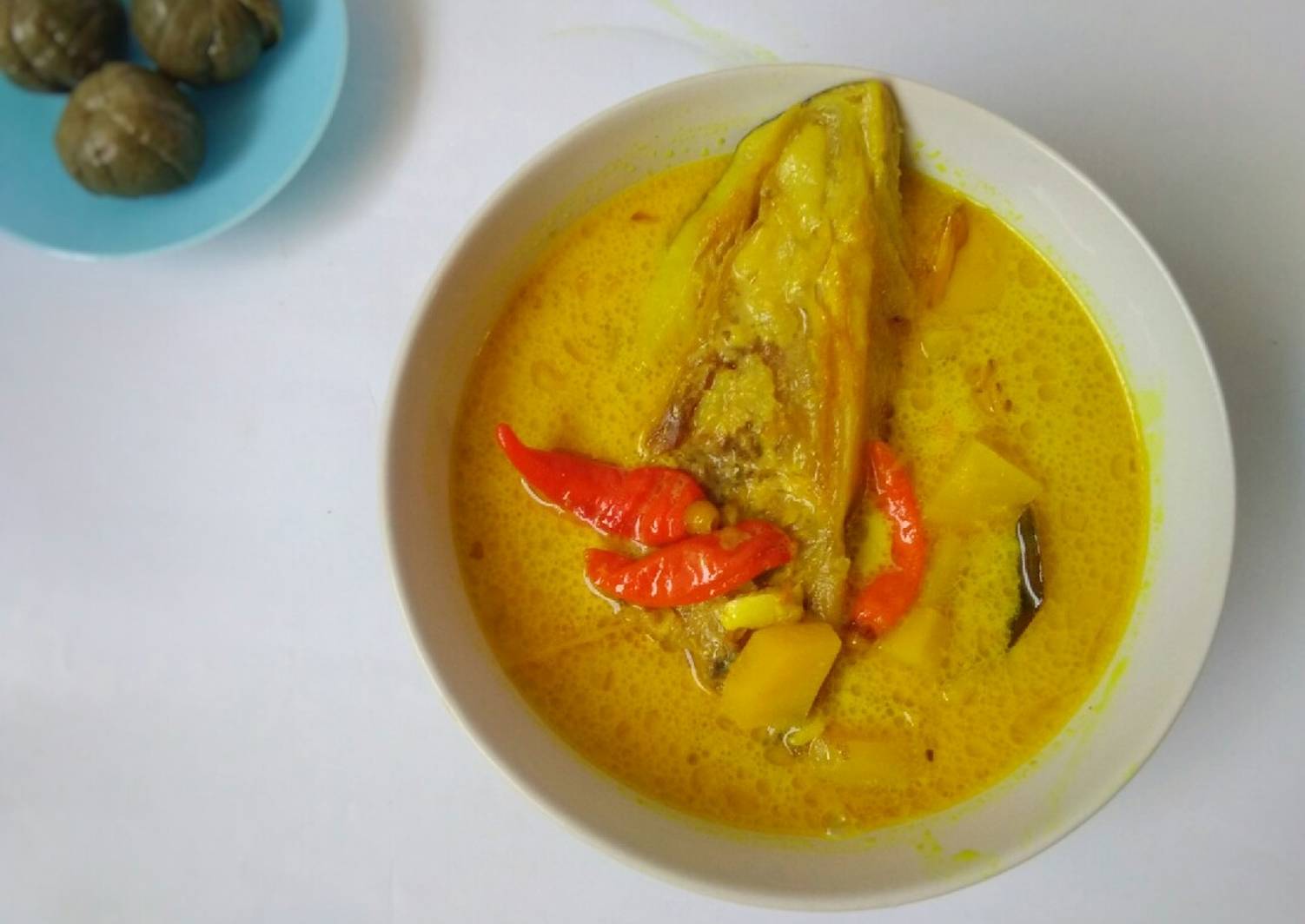 Resep Gulai Kepala Salmon Oleh Bibil Kitchen Cookpad