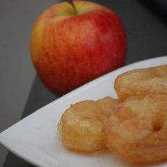 A picture of Apple jalebi.