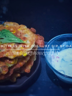 Foto resep # 08 : Sweetcorn Fritters with Yoghurt Dip