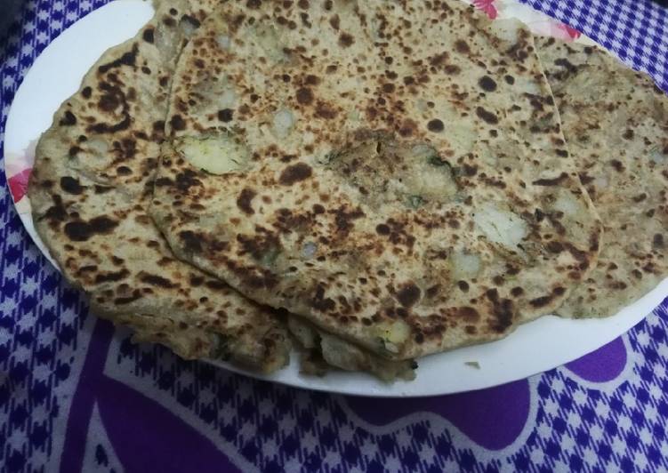 Steps to Prepare Super Quick Homemade Aloo paratha