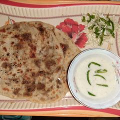 A picture of Keema paratha.
