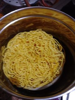 સેવ (Sev Recipe In Gujarati) રેસીપી મુખ્ય ફોટો