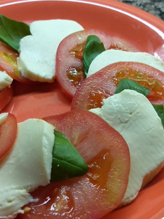 Una foto de Ensalada caprese