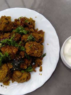 પાલક ના મુઠીયા (Palak Muthia Recipe In Gujarati) રેસીપી મુખ્ય ફોટો