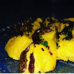 A picture of Khaman dhokla.