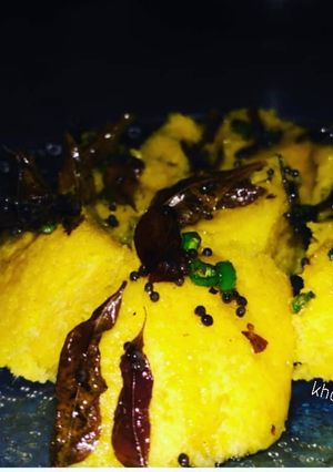 A picture of Khaman dhokla.
