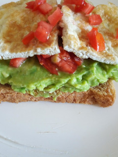 A picture of Easy Avocado Egg Bread Toast.