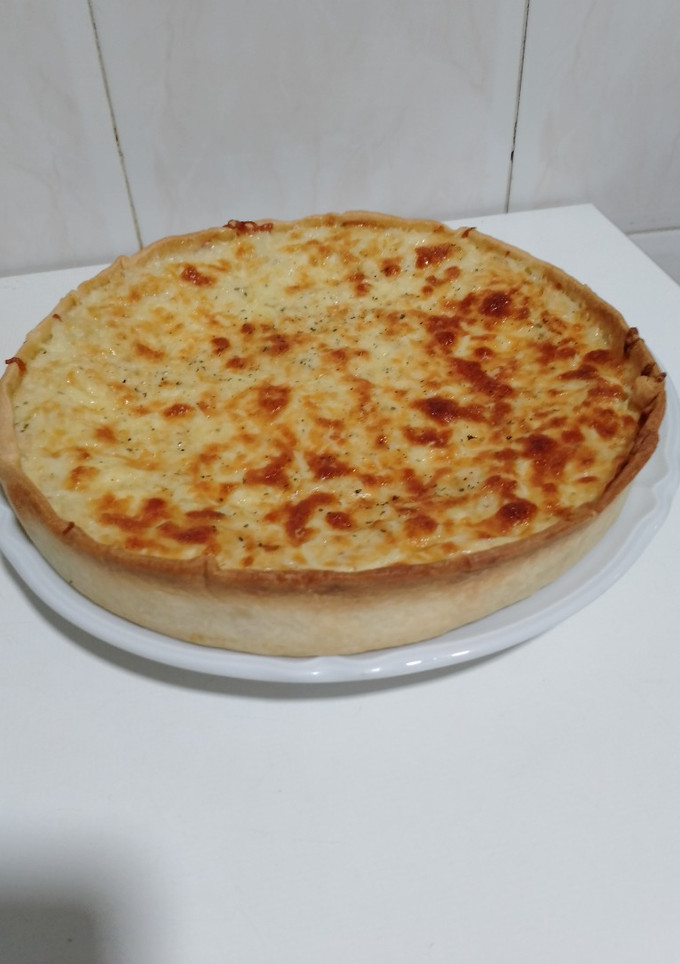 Una foto de Quiche de atún y puerros