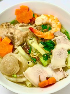 Hình của món Nui Nấu Tôm Thịt - Da Heo Cuộn.