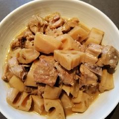 A picture of Braised Lotus Root.