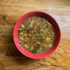 A picture of Seasonal soup, early April edition.