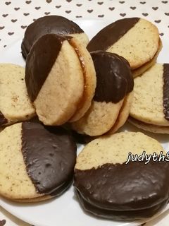 🧡Omlós csokis - diós linzer - Jucus konyhájából🧡 recept fotója