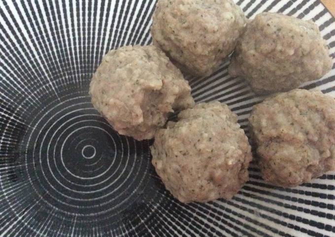 Boulettes à la sauce blanche