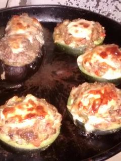 Una foto de Zapallitos y berenjenas rellenas