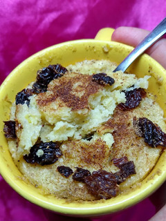 Una foto de Mug Cake de Zanahoria con pasas