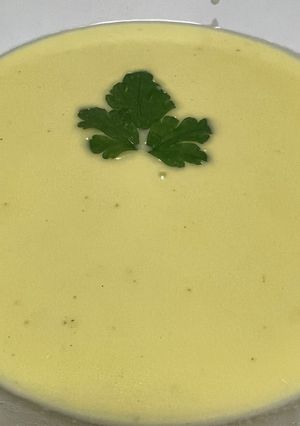 Una foto de Crema de puerros/ Vichyssoise (Thermomix)