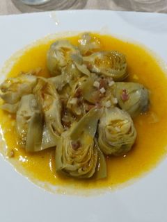 Una foto de Alcachofas guisadas