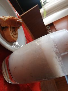 Una foto de Licuado de banana/ plátano 🍌