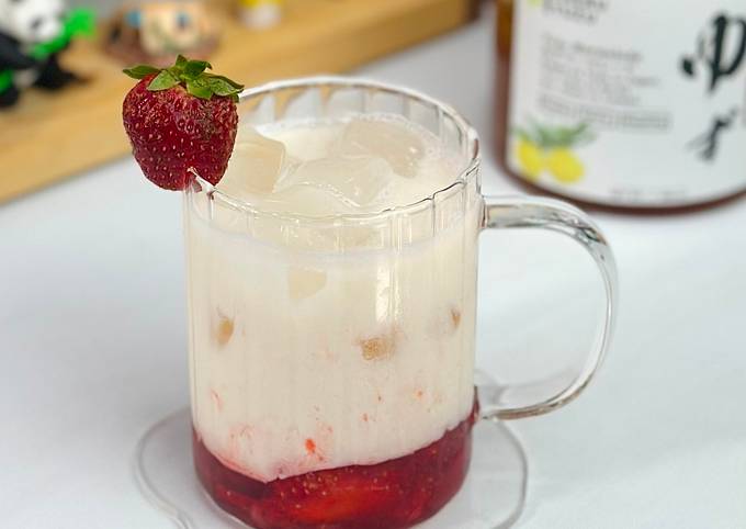 Resep Yuzu Berry Milk 🥛🍓 oleh Febriyana | IG: @febbriyana - Cookpad