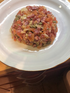 Una foto de Tartar de Fuet