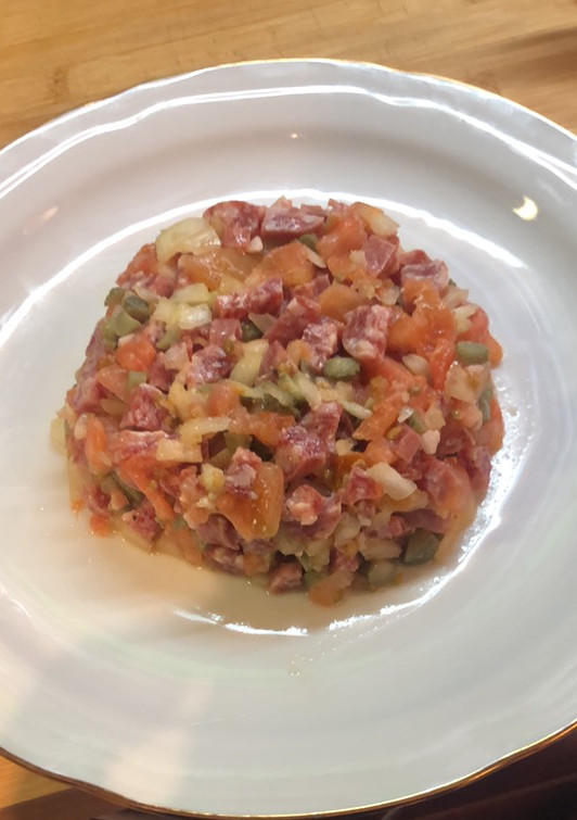 Una foto de Tartar de Fuet