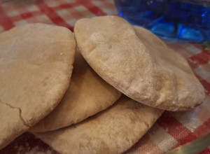 Una foto de Pan de pita fácil y rico